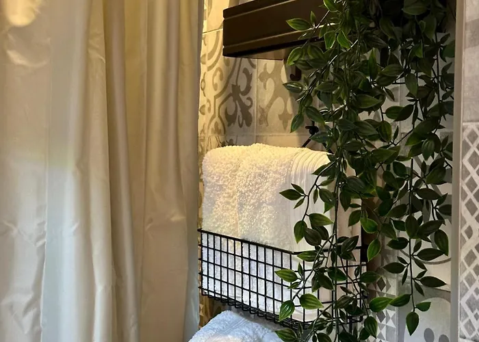 Amre - Quiet & Cozy In Center - Self Check-in